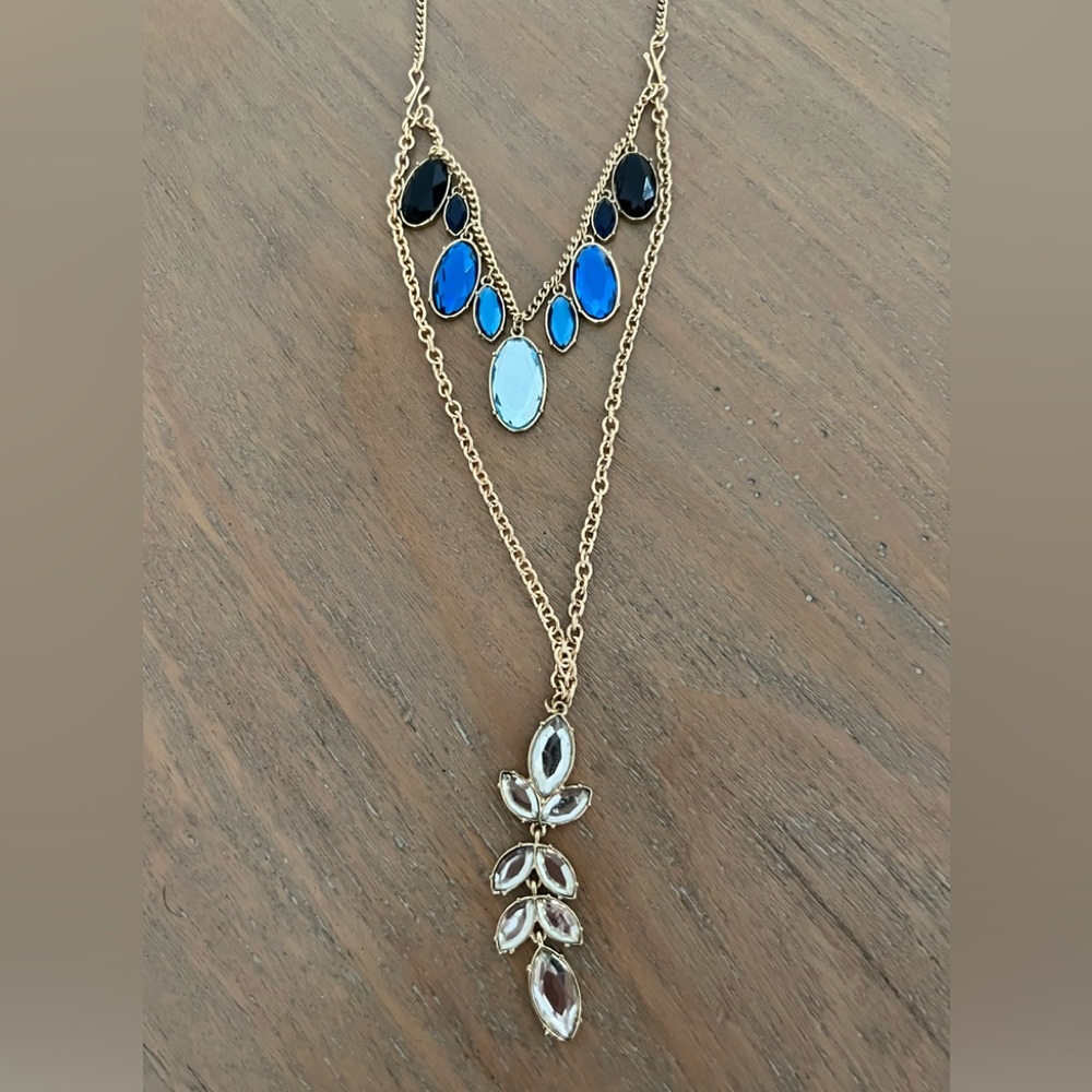 NWT AVON 2 NECKLACES IN ONE WITH STONES